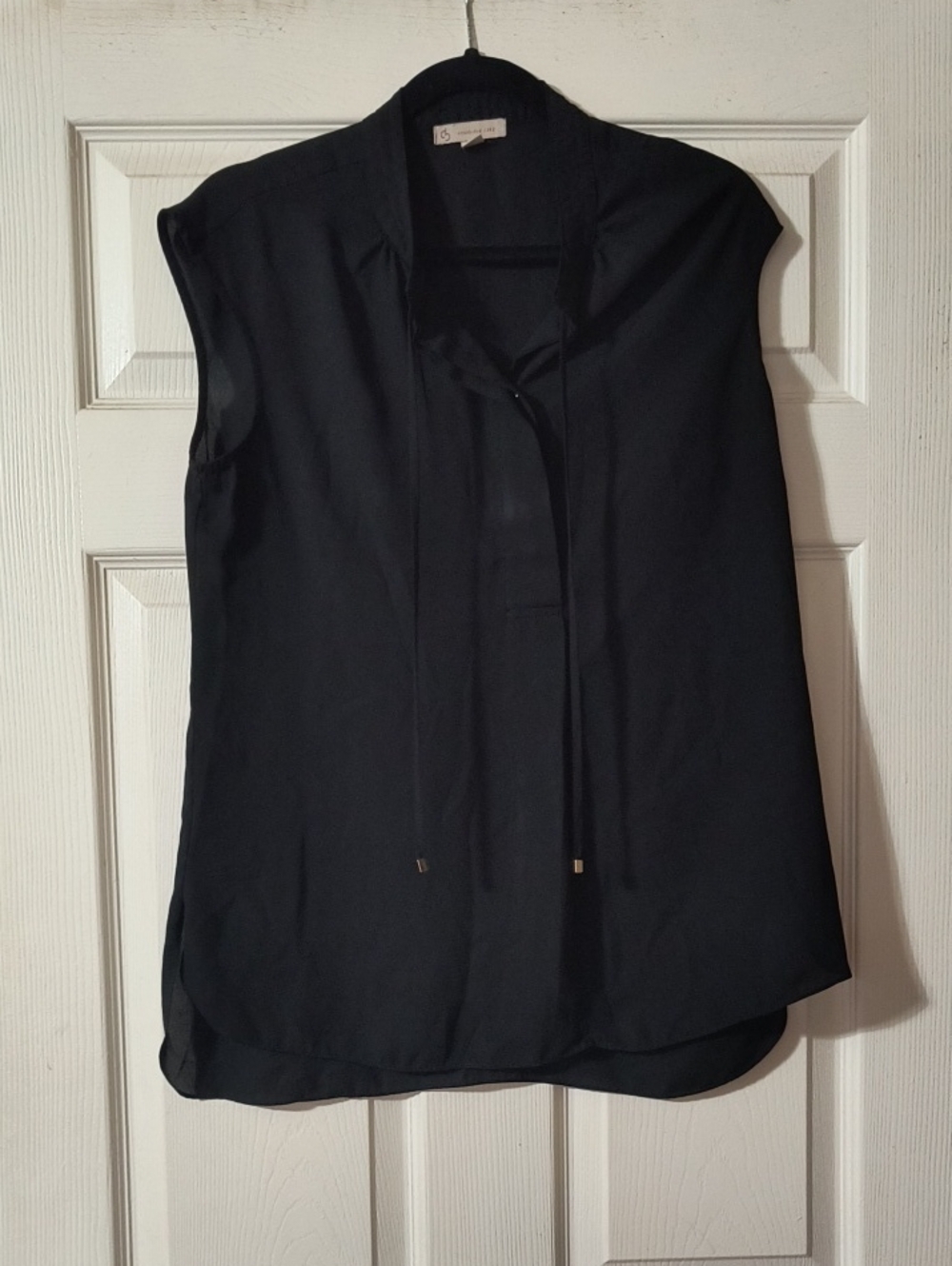 Dress Barn Black Sleeveless Tie-Neck Camisole